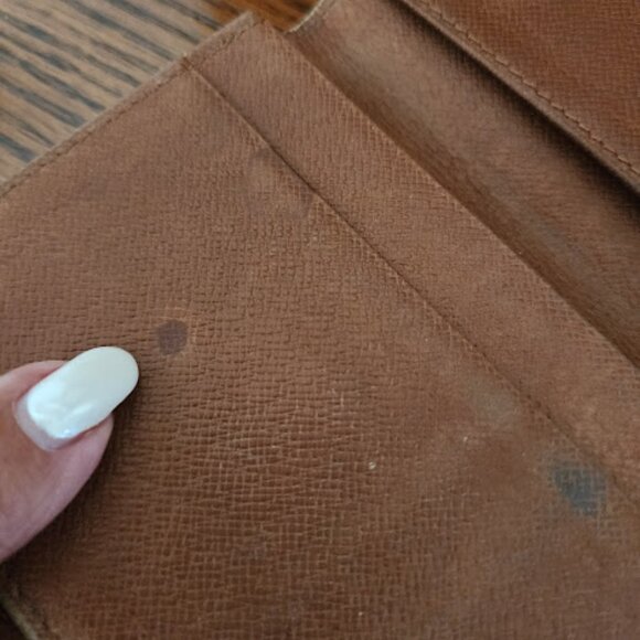 Louis Vuitton Monogram Checkbook Wallet - Picture 14 of 14